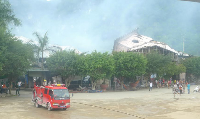 Biểu tượng chợ cửa khẩu sầm uất Tân Thanh đổ sụp *ảnh: Duy Chiến