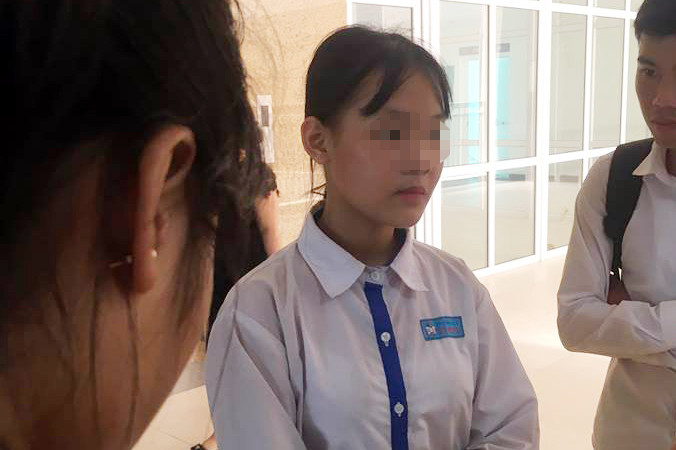 N., kể lại giây phút lao vào cứu mẹ.