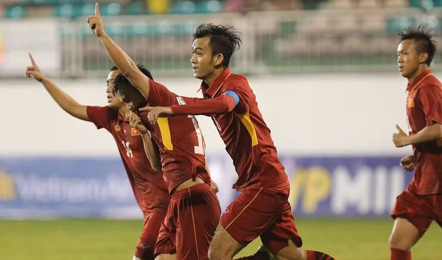 Niềm vui của các cầu thủ U19 Việt Nam. Ảnh: TNO