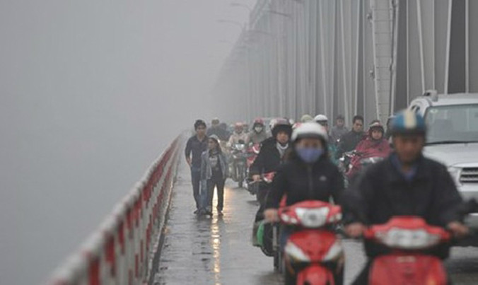 Do ảnh hưởng của không khí lạnh, từ chiều và đêm 27/4 các tỉnh miền Bắc trời chuyển lạnh.