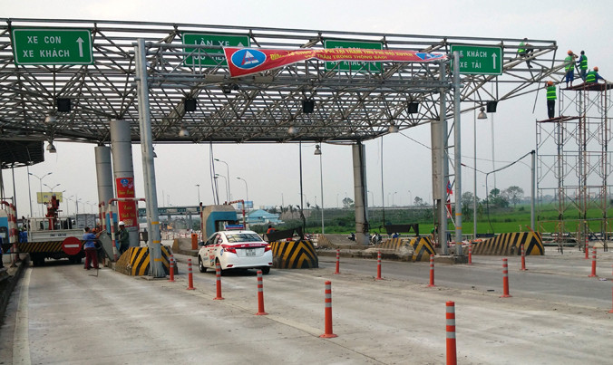 Hiện trường tháo dỡ trạm thu phí Đại Xuyên. Bảo An.