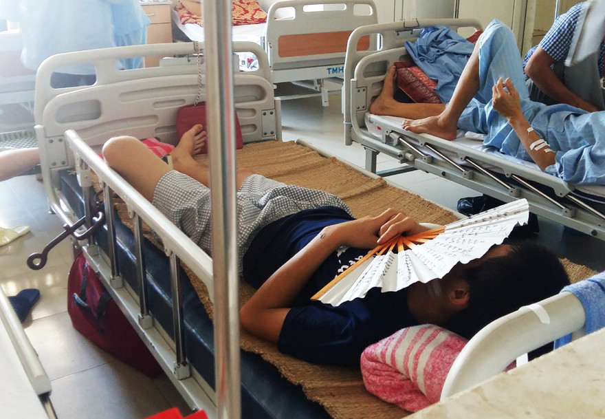 Nghi can Vi Văn Thắng đang được điều trị tại Bệnh viện đa khoa Nghệ An