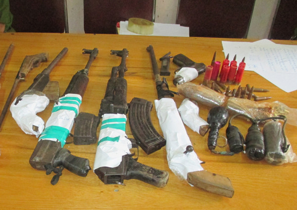 Súng K59, lựu đạn được Lương Ba Duy trang bị để chống trả lực lượng công an nếu bị vây bắt