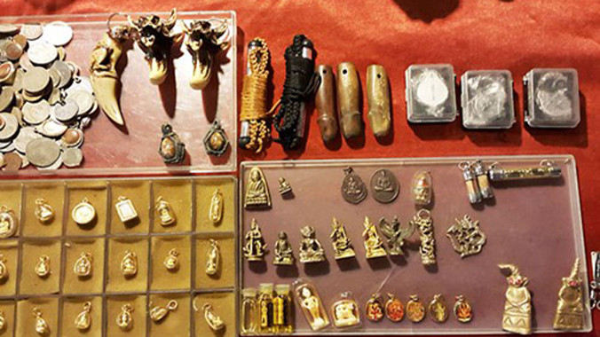 Bùa chú được bán rất phổ biến tại Thái.