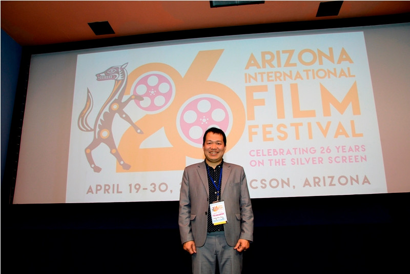 Đạo diễn Lương Đình Dũng tại LHP Quốc tế Arizona