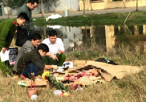 Lực lượng chức năng khám nghiệm tử thi