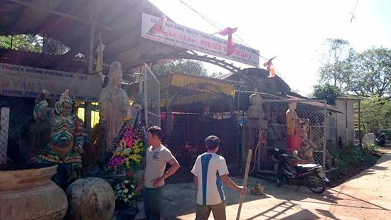 Gia đình tổ chức an táng cho nạn nhân vào sáng 6/2