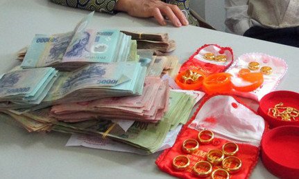 Thua bạc ngày Tết, giả bị mất trộm để lừa chồng