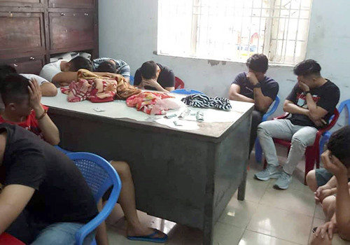 Nhóm thanh niên tham gia "tiệc" thuốc lắc ở quán karaoke