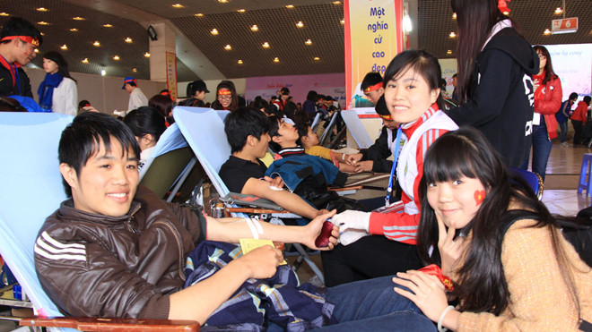 Hiến máu tại Lễ hội Xuân Hồng