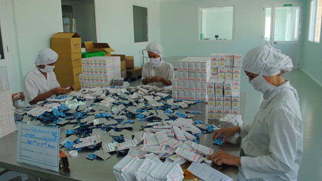 Thuốc trong nước và nước ngoài sẽ cạnh tranh bằng chất lượng và giá cả một cách sòng phẳng. Ảnh: L.N