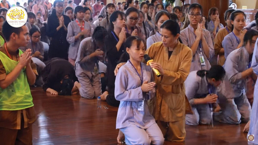 Một trong những hình ảnh được cho là liên quan tới vong báo oán ở chùa Ba Vàng