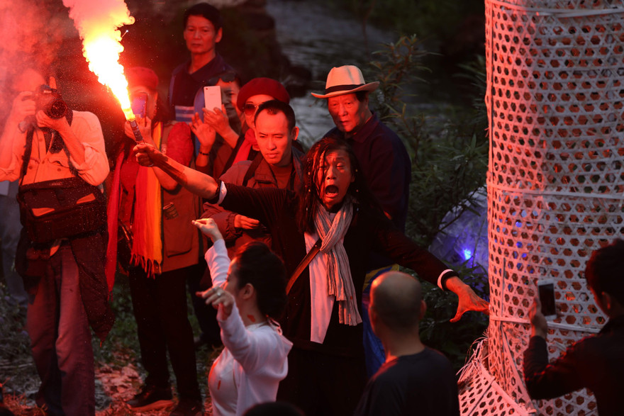 Nghệ sĩ Đào Anh Khánh chơi lớn cho Đáo xuân cuối cùng