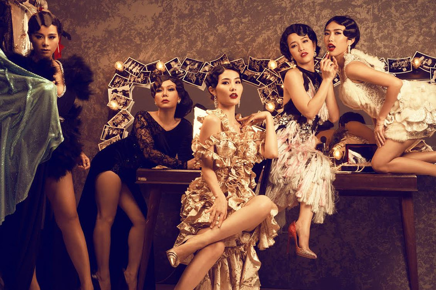 Diễm My 9X, Việt Hương rủ nhau khoe đường cong nóng bỏng