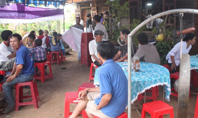 Gia đình tổ chức tang lễ cho bà Cúc