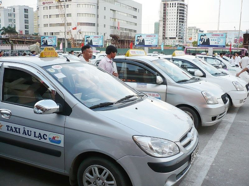 Quy hoạch số lượng taxi Hà Nội bị vỡ trận vì số lượng xe để gia tăng quá nhiều. Ảnh: A.T