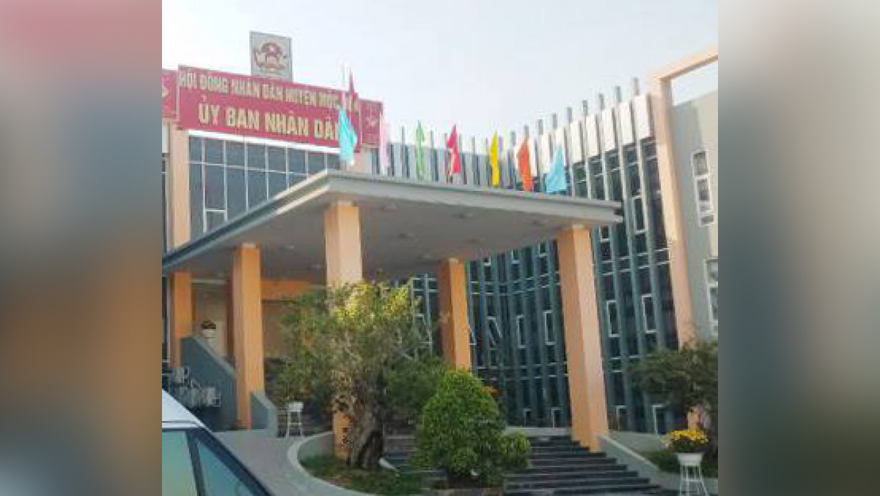 Bản tin 8H: Kỷ luật nguyên huyện ủy viên cầm cố thẻ đảng của mình và vợ