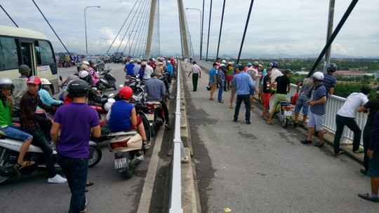 Hiện trường vụ Nguyễn Chí Thành tự tử tại cầu Bính