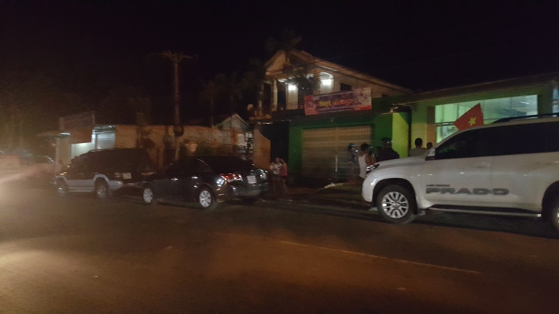 Cơ quan chức năng đã bắt quả tang 11 đối tượng tại sới bạc tại thị trấn Khe Sanh