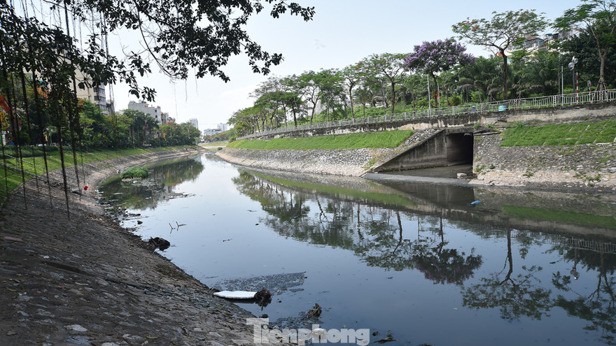 Khởi công lắp đặt hệ thống cống dẫn nước thải từ sông Tô Lịch
