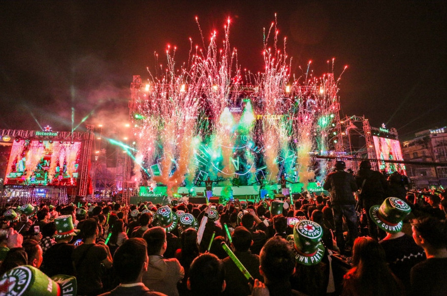 Mỹ Tâm, Nguyên Khang tạo kỷ lục trong đêm đón năm mới