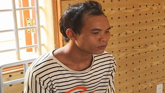 Y Đoan tại cơ quan công an