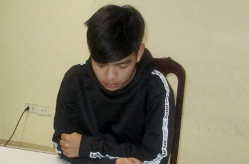  Phùng Đức Khải tại cơ quan công an. Ảnh: T.H.