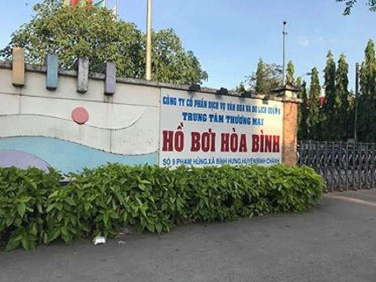 Hồ bơi Hoà Bình, nơi xảy ra sự việc