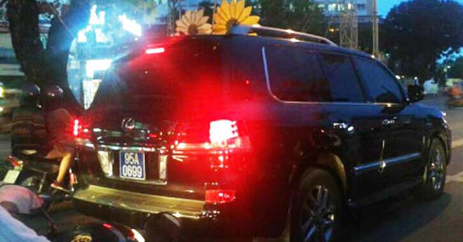 Bộ trưởng Công an khẳng định, Hậu Giang cấp biển số xanh cho Lexus tư nhân là vi phạm pháp luật. Ảnh: CTV.