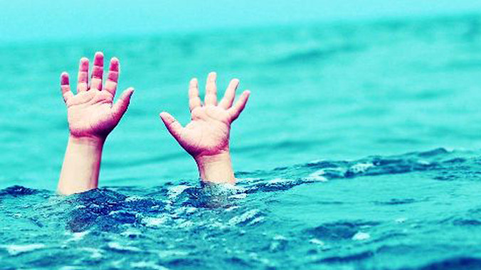 Xuống ao rửa chân, ba học sinh bị chết đuối thương tâm