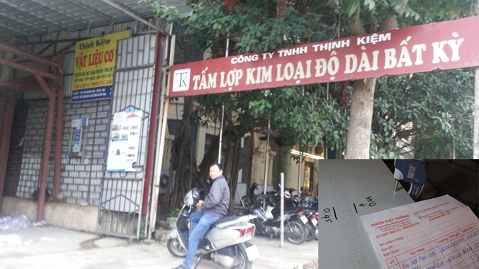 Kho hàng của Công ty TNHH Thịnh Kiệm với sản phẩm tôn liên doanh bị “rút ruột” (ảnh to); Doanh nghiệp tư nhân Đạt Thắng (Lương Sơn, TP Thái Nguyên) bán tôn dày 0,45 mm, nhưng đo chỉ đạt 0,316 mm (ảnh nhỏ).