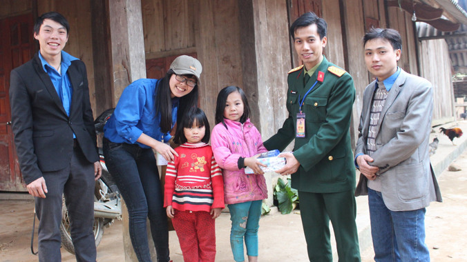 Hoạt động tình nguyện giúp các bạn trẻ ở Học viện KTQS sống có ích và trưởng thành hơn.