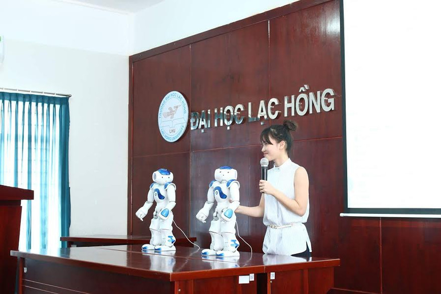 Đầu tư robot tiên tiến nhất của Nhật Bản cho sinh viên thực hành