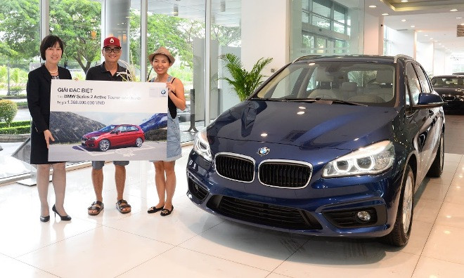 Lộ diện người may mắn trúng thưởng BMW bạc tỷ