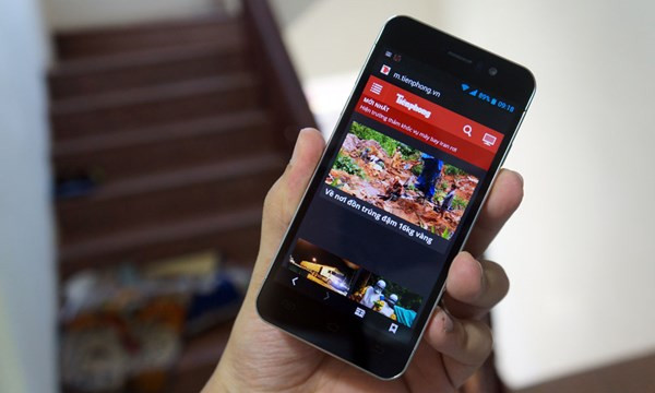 [ĐÁNH GIÁ] HKPhone iRevo hoạt động như thế nào?