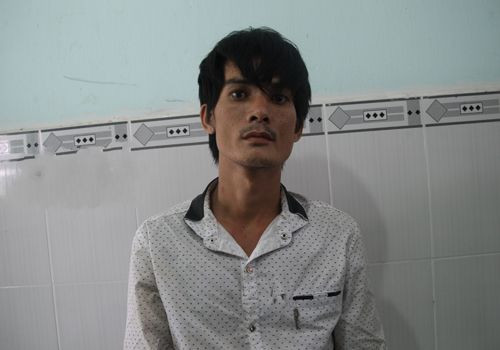 Tên Thảo bị tạm giữ tại công an huyện Nhà Bè