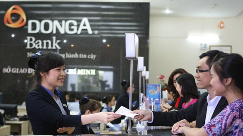 Chủ tịch HĐQT độc lập tại DongABank nguyên là Thống đốc Ngân hàng Nhà nước - ông Cao Sĩ Kiêm.