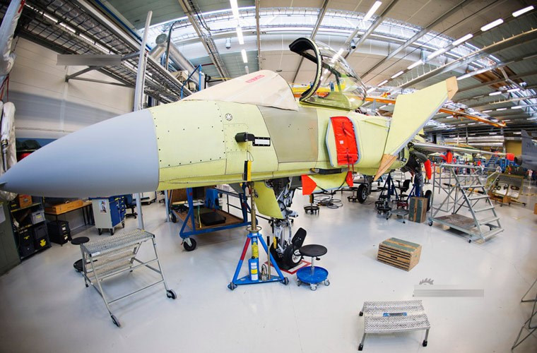 Tiêm kích đa năng JAS-39 Gripen được lắp ráp thế nào?