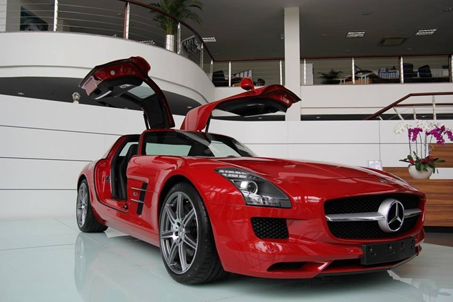 Tường tận siêu xe Mercedes-Benz SLS vừa về Việt Nam