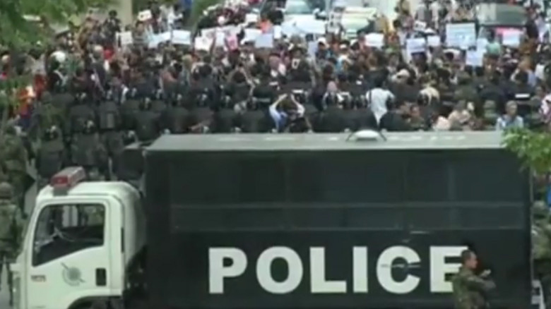 Bùng phát biểu tình phản đối đảo chính ở Thái Lan