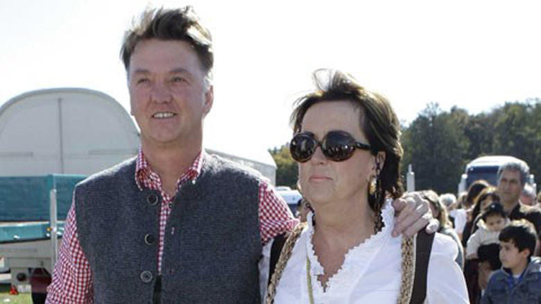 Ở nhà Van Gaal “nể” bà Truus một phép.