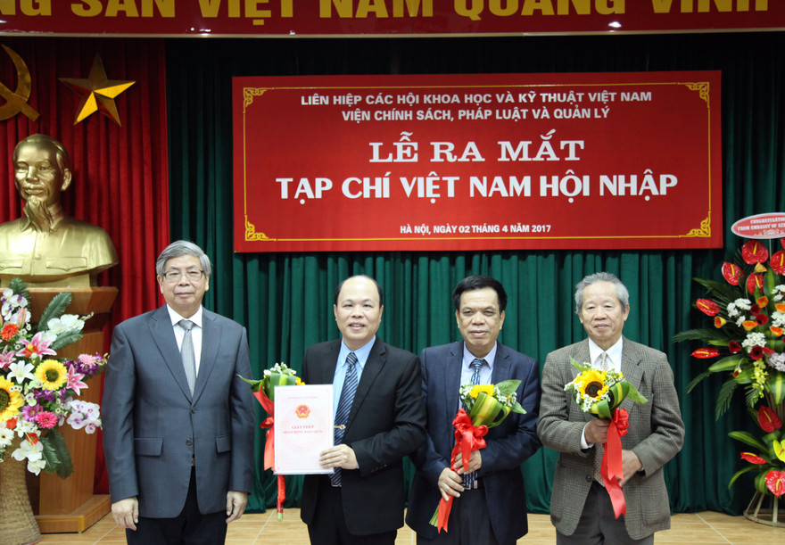 Lễ ra mắt Tạp chí Việt Nam Hội Nhập sáng 2/4.