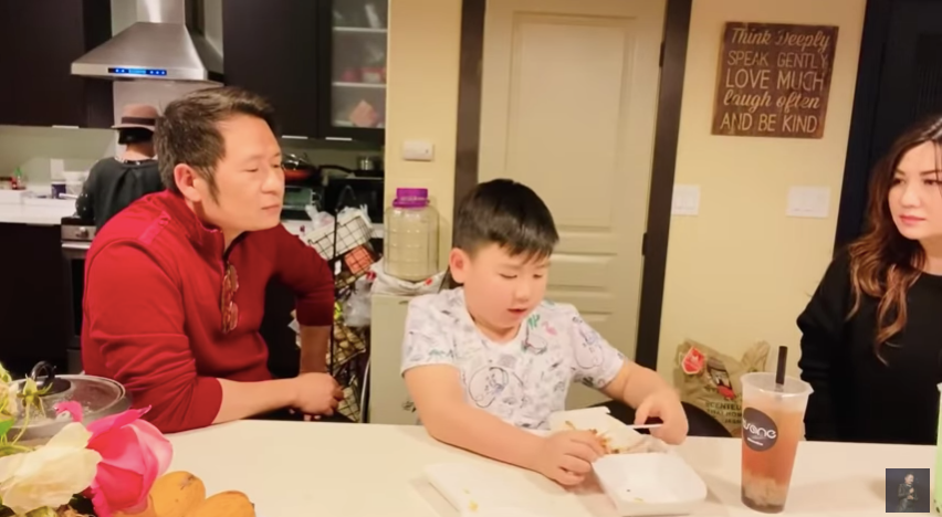 Bằng Kiều chia sẻ những khoảnh khắc đoàn tụ vợ cũ và các con.