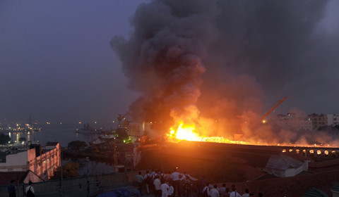 Ấn Độ: Cháy tàu ngầm Kilo, hai người mất tích 