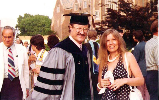 Koecher và vợ trong bức ảnh chụp năm 1972.