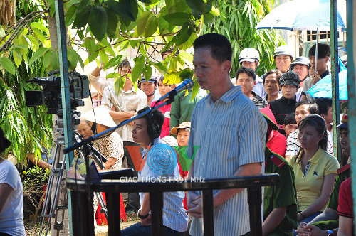 Bị cáo Trần Quang Minh trước vành móng ngựa.