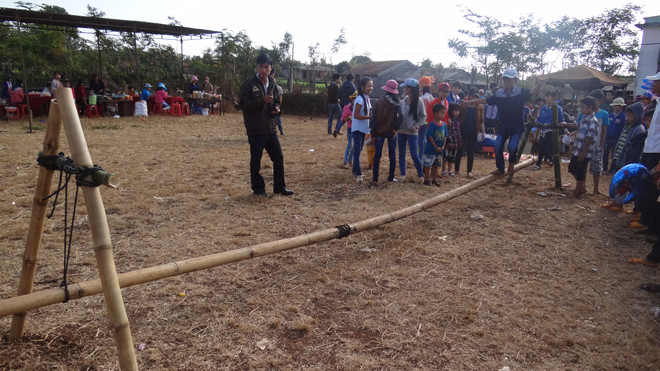 Trò chơi qua cầu Kiều