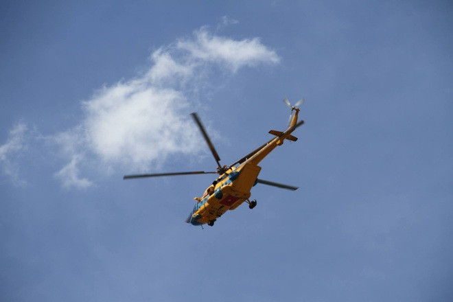 Trực thăng quân sự tìm kiếm Su-30MK2 trên vùng biển Cửa Lò, cách Đảo mắt 20km.