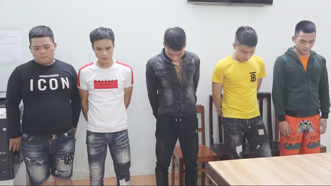 Những đối tượng liên quan đến vụ dùng súng bắn nhau ở nghĩa địa. Ảnh: Trị Bình