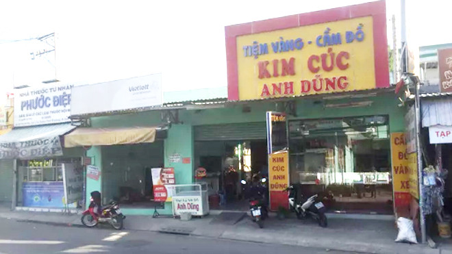 Tiệm vàng bị trộm đột nhập